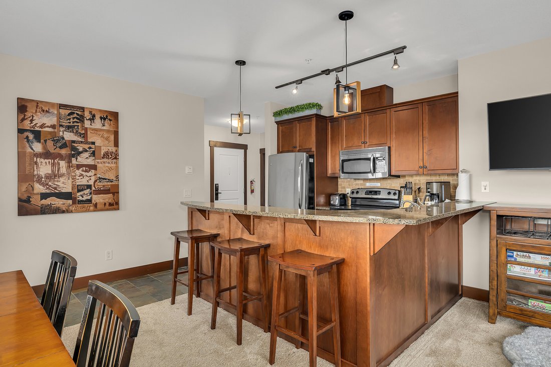 Apartment in Beaverdell, British Columbia, Canada 5 - 13653894