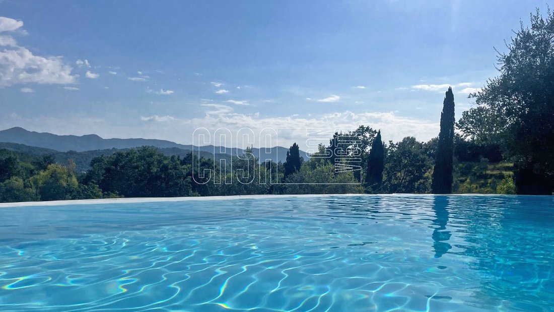 Villa in Fivizzano, Tuscany, Italy 1 - 14673835