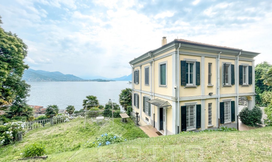 Art Nouveau Villa For Sale In Baveno, With Park And In Baveno, Piedmont ...