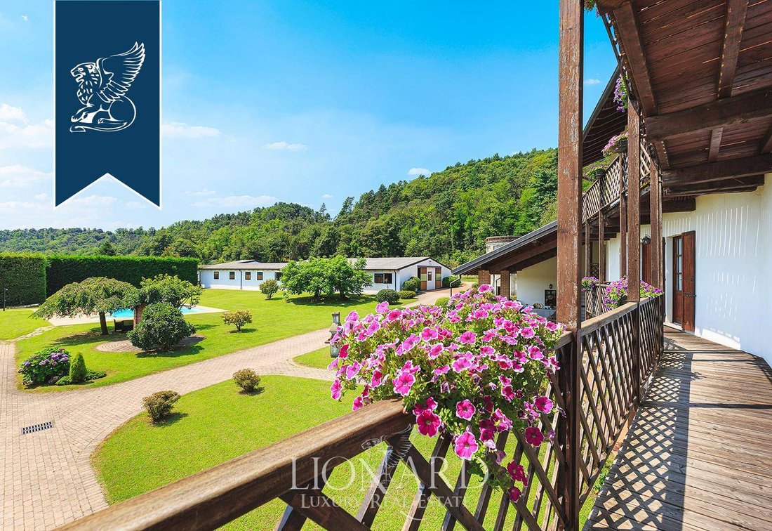 Villa in Borgo Ticino, Piedmont, Italy 3 - 14672820