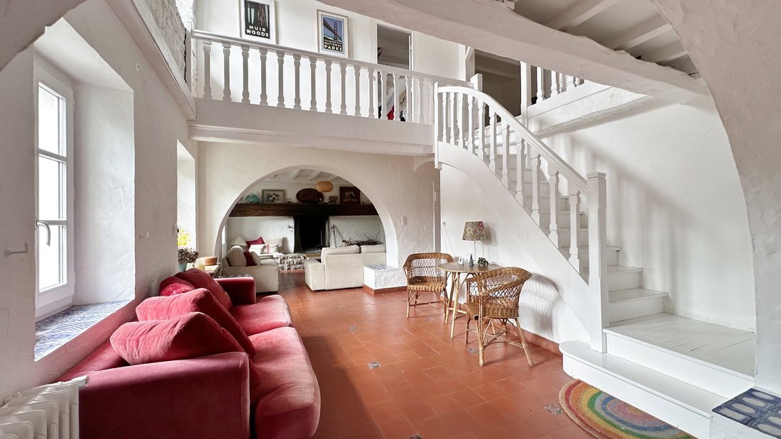 Farm Ranch in Bayonne, Nouvelle-Aquitaine, France 4 - 14672776