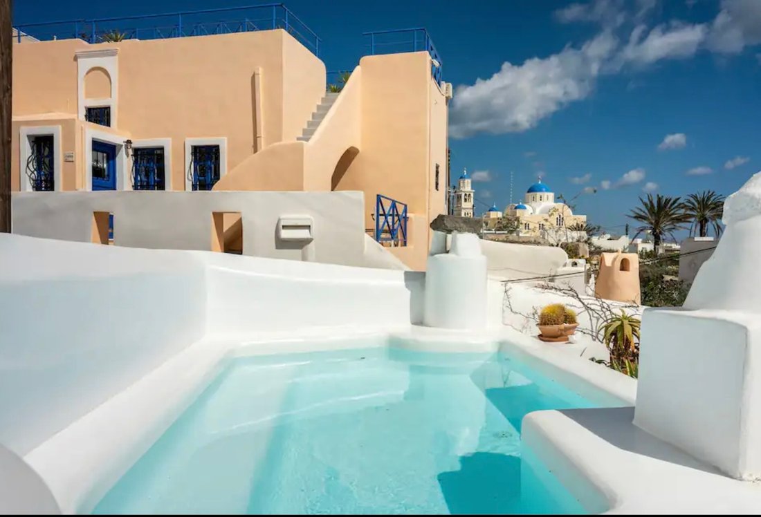 House in Thira, Aegean, Greece 1 - 14670987