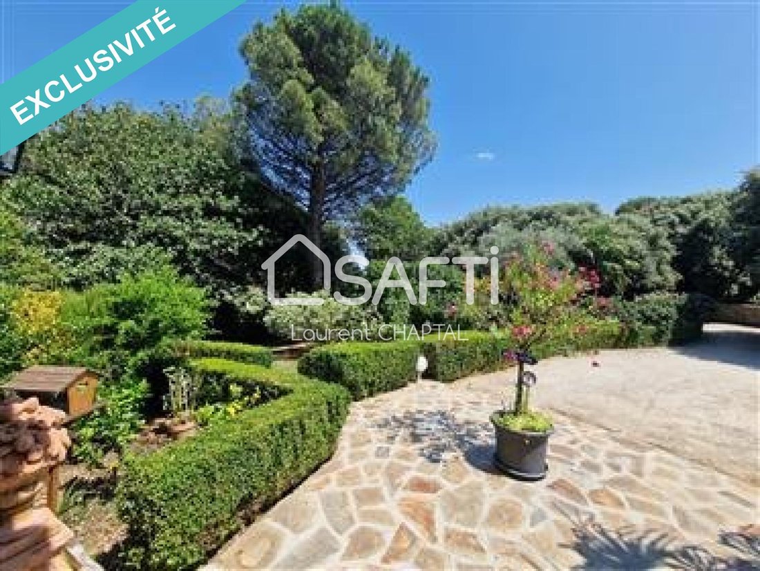 Belle Villa Sur Très Beau Domaine Avec Gîte In Montolieu, Occitanie