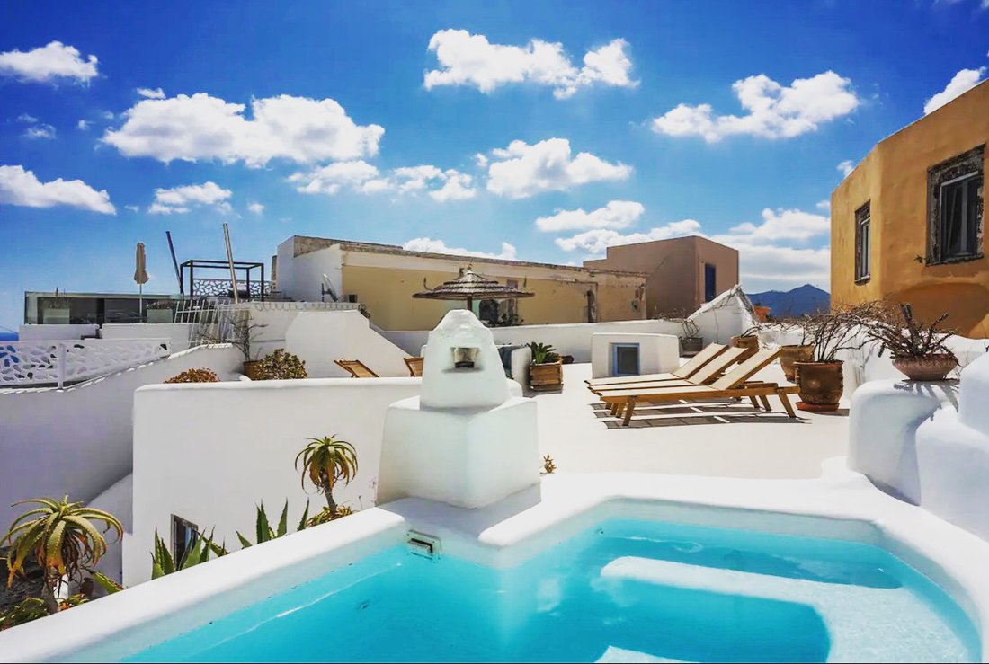 House in Thira, Aegean, Greece 2 - 14670987