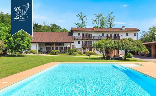 Villa in Borgo Ticino, Piedmont, Italy 1