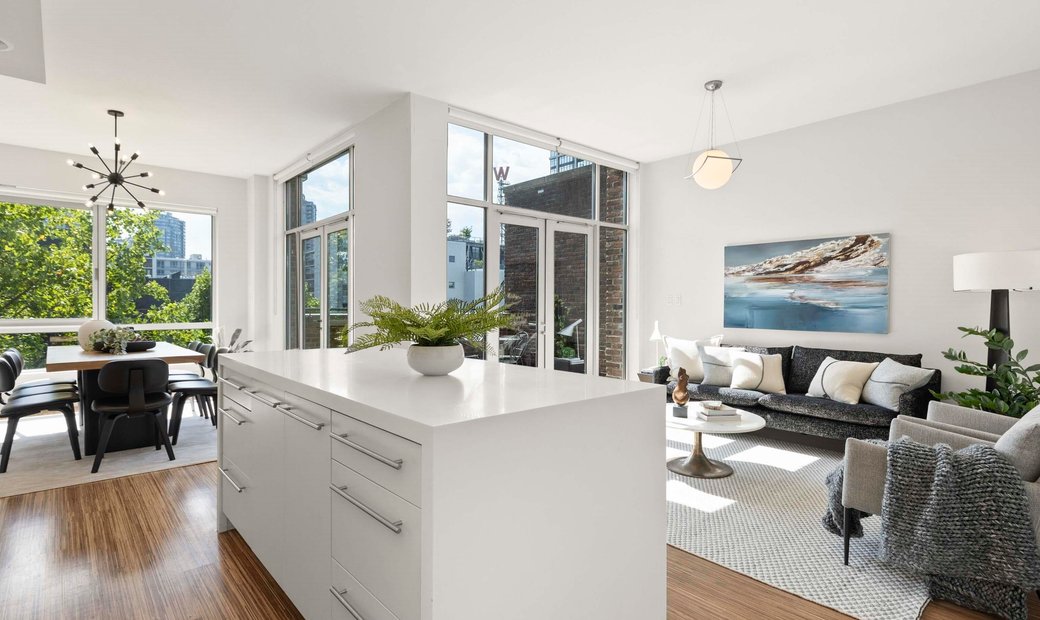 Penthouse At The Historic Terminus In Vancouver, British Columbia ... - Extreme Penthouse Lifestyles In Vancouver