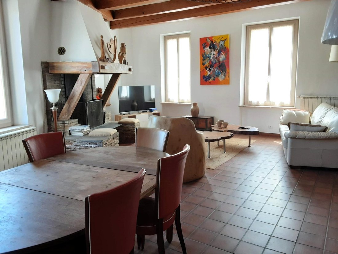 Maison De Maître Renovee Au Bord Du Canal In Sallèles D'aude, Occitanie