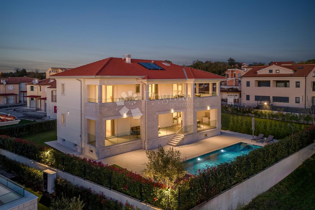 House in Porec, Istria County, Croatia 4 - 14671177