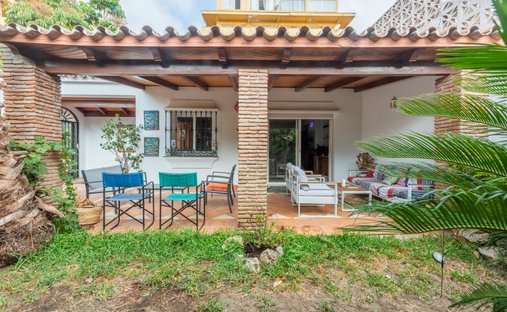 Bungalow à San Pedro de Alcántara, Andalousie, Espagne 1