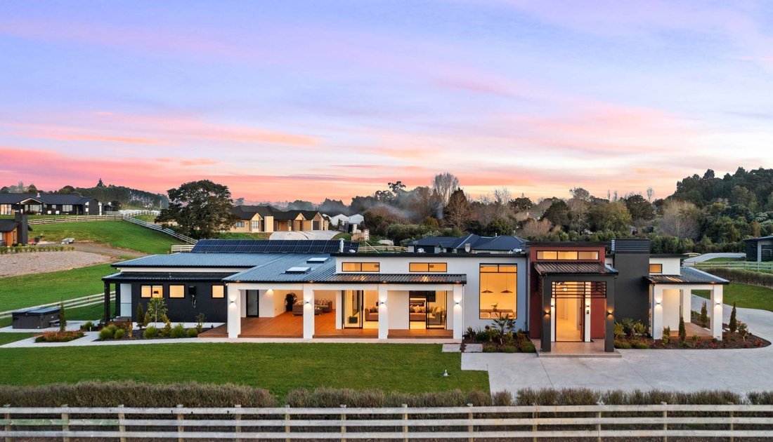 Sophisticated Estate With Stunning Modern In Ramarama, Auckland, New