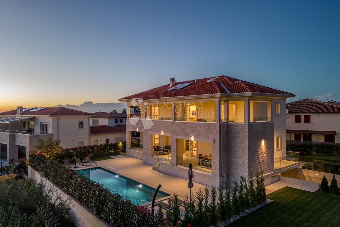 House in Porec, Istria County, Croatia 2 - 14671177