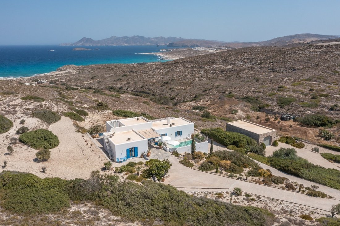 Villa in Milos, Aegean, Greece 1 - 14673910