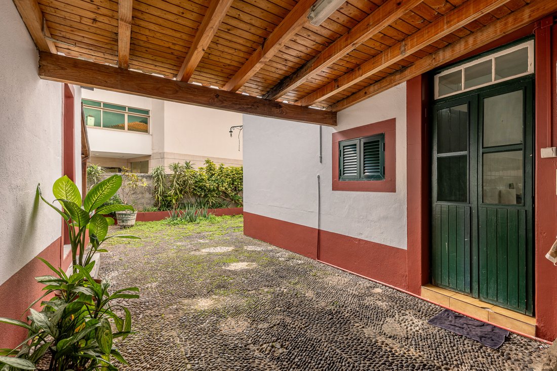House in Machico, Madeira, Portugal 2 - 14674127