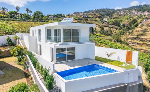 House in Estreito da Calheta, Madeira, Portugal 1