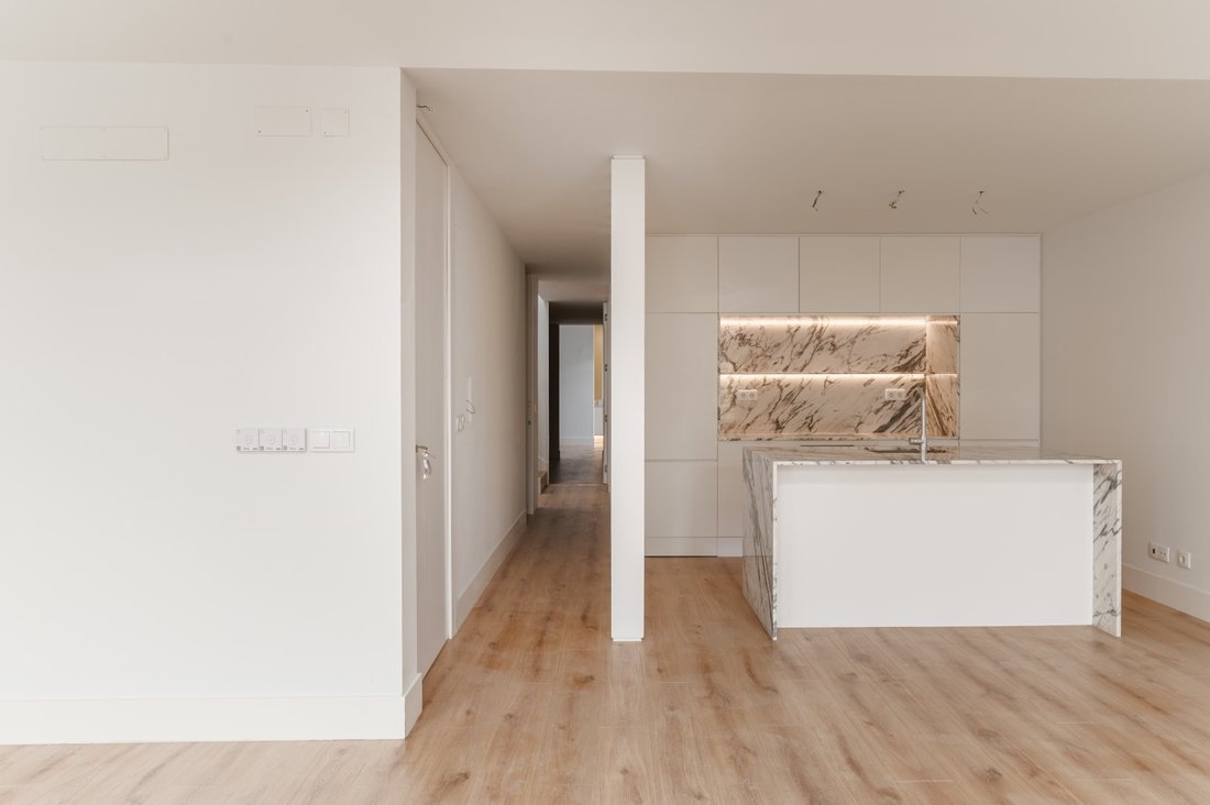 Apartment in Misericordia, Lisbon, Portugal 5 - 14675050