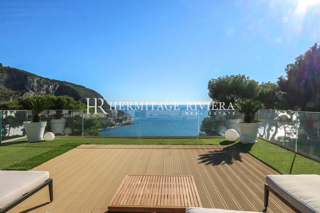 Villa in Èze, Provence-Alpes-Côte d'Azur, France 1 - 14046645