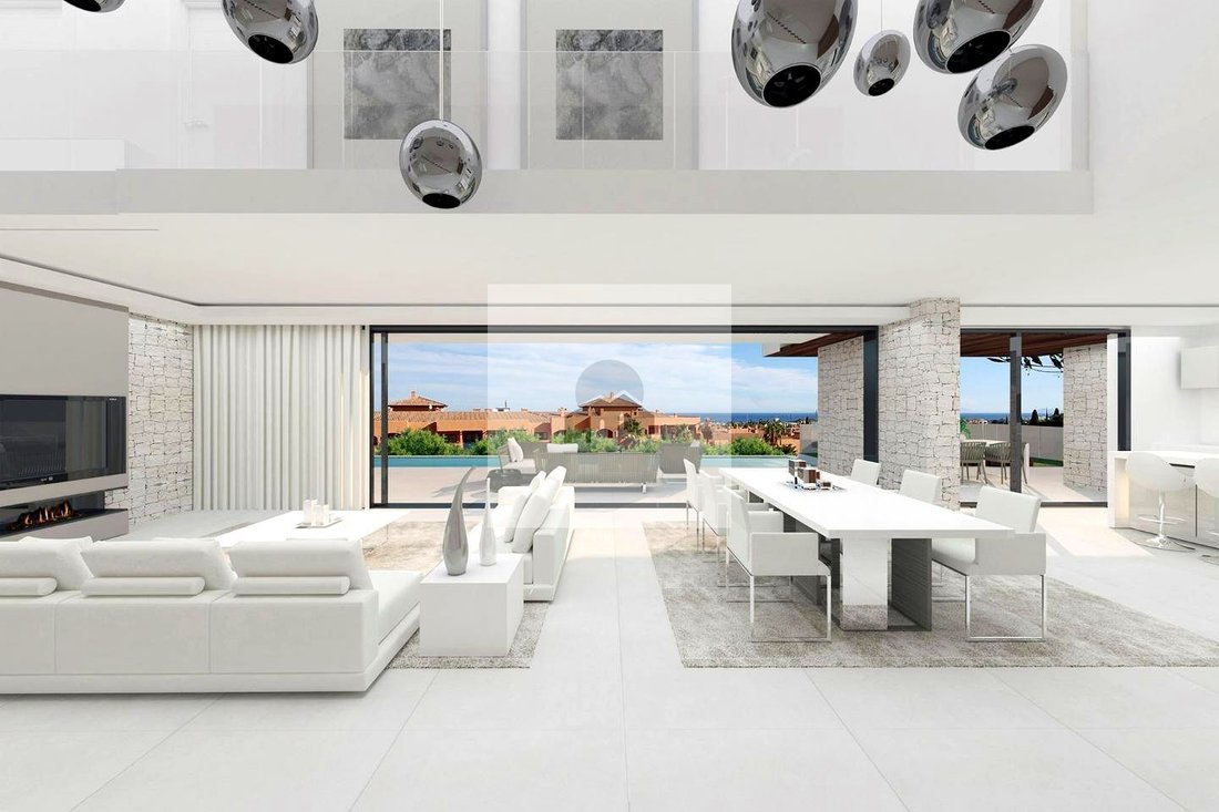 Villa in Cancelada, Estepona, Andalusia 2 - 14677622