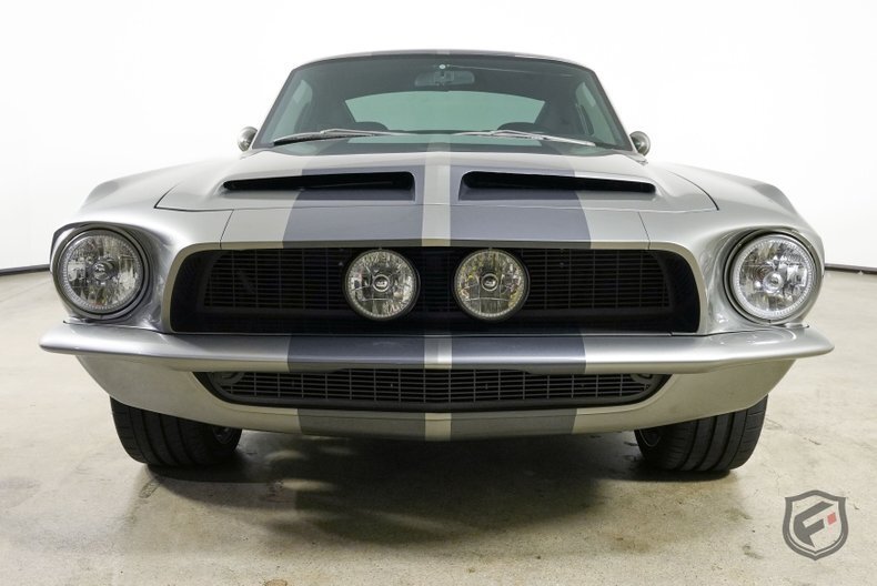 Coupe in Chatsworth, United States 3 - 14675803