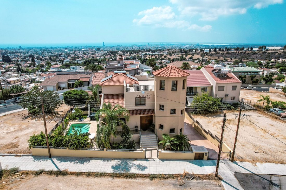 Villa in Limassol, Limassol, Cyprus 1 - 14676210