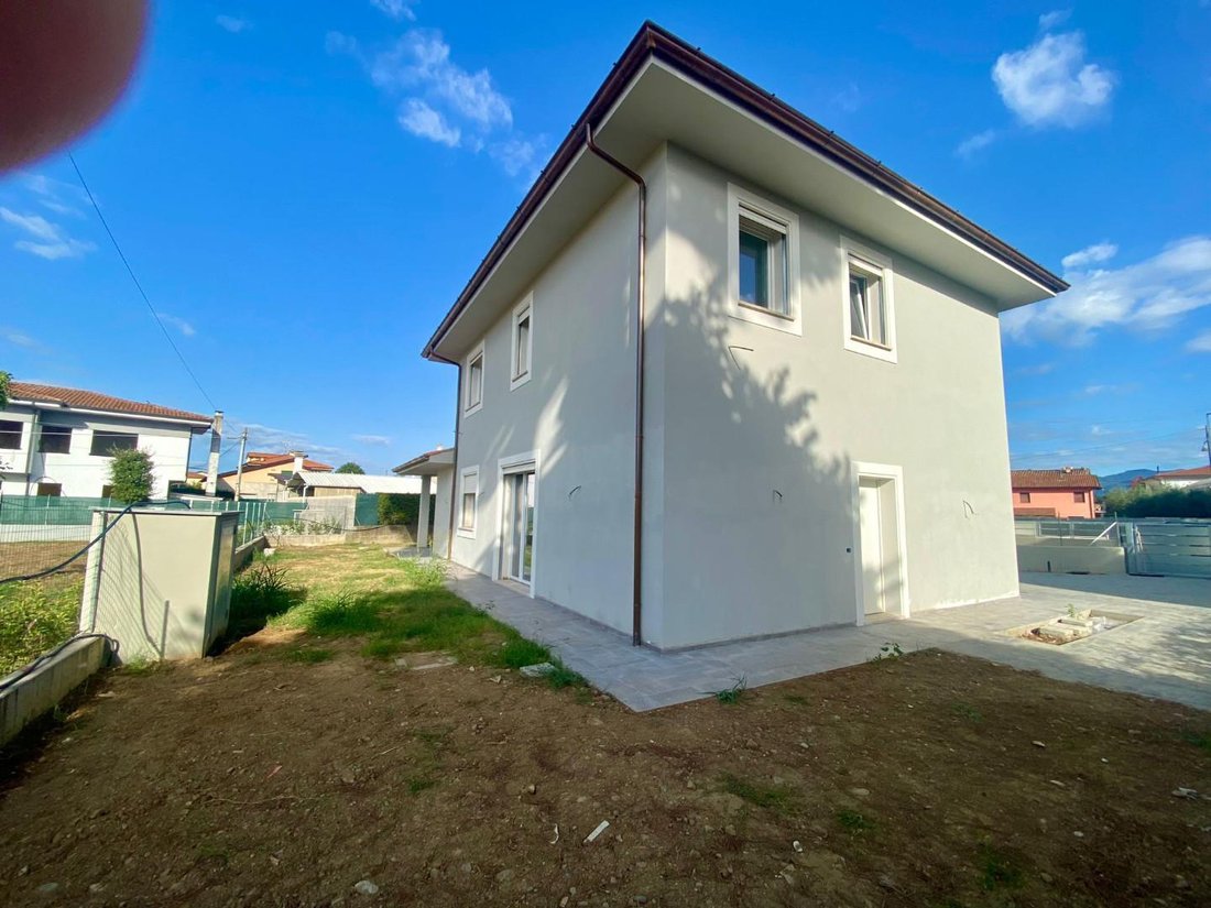 Villa in Lunata, Capannori, Tuscany 3 - 14679427