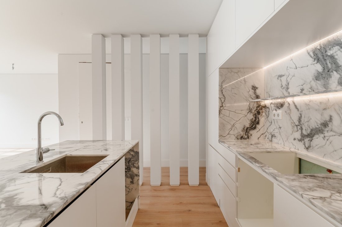 Apartment in Misericordia, Lisbon, Portugal 3 - 14675060