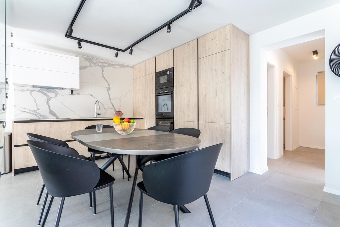Villa in Okrug Gornji, Split-Dalmatia County, Croatia 1 - 14681072