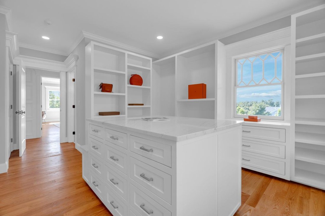 House in Wellesley, Massachusetts, United States 3 - 14676600