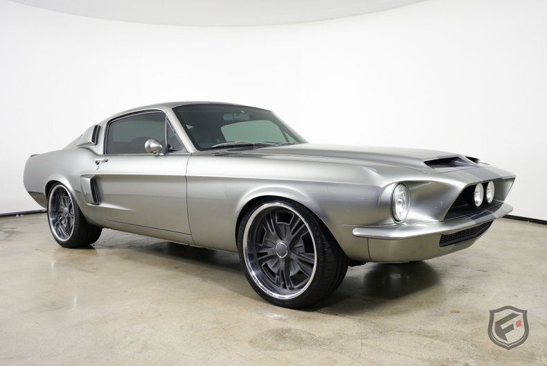 Coupe in Chatsworth, United States 1 - 14675803