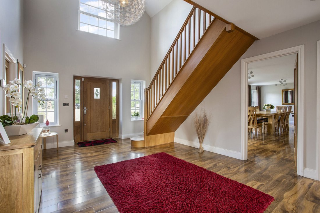 House in Chobham, England 5 - 14676150