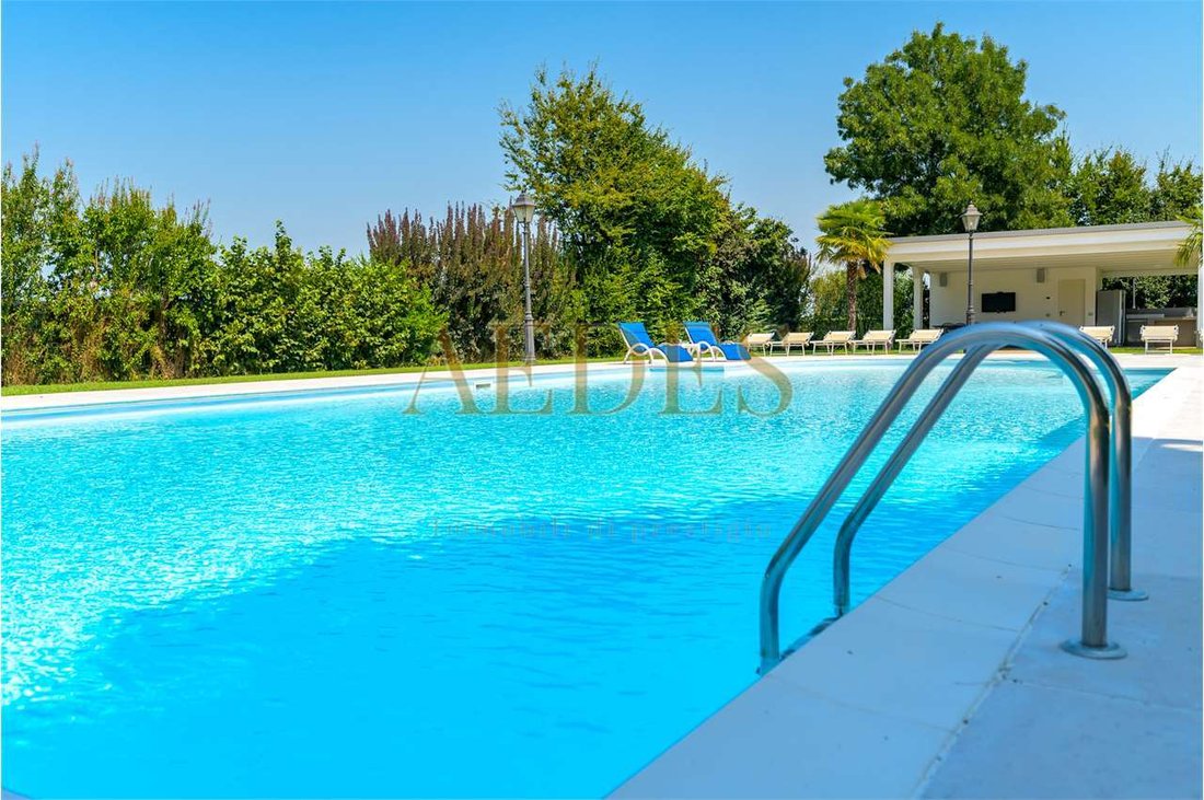 Villa a Formigine, Emilia-Romagna, Italia 2 - 14679690