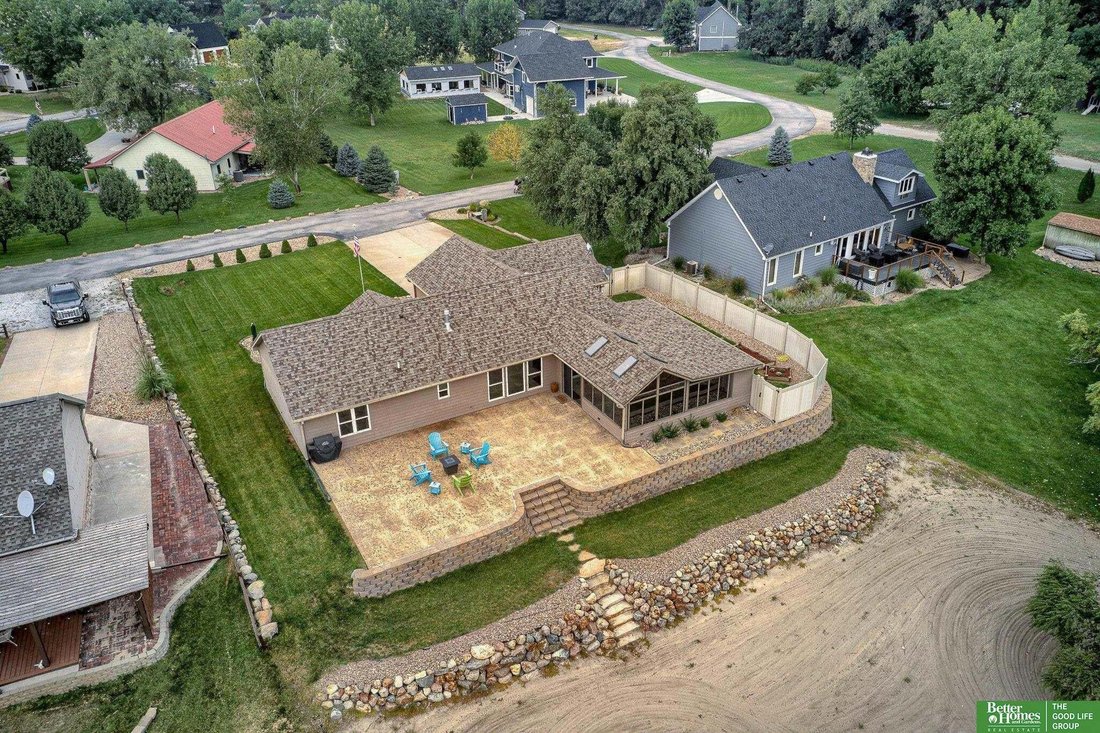 2 Bedrooms Single Family Detached In Mc Cool Junction, Nebraska, United