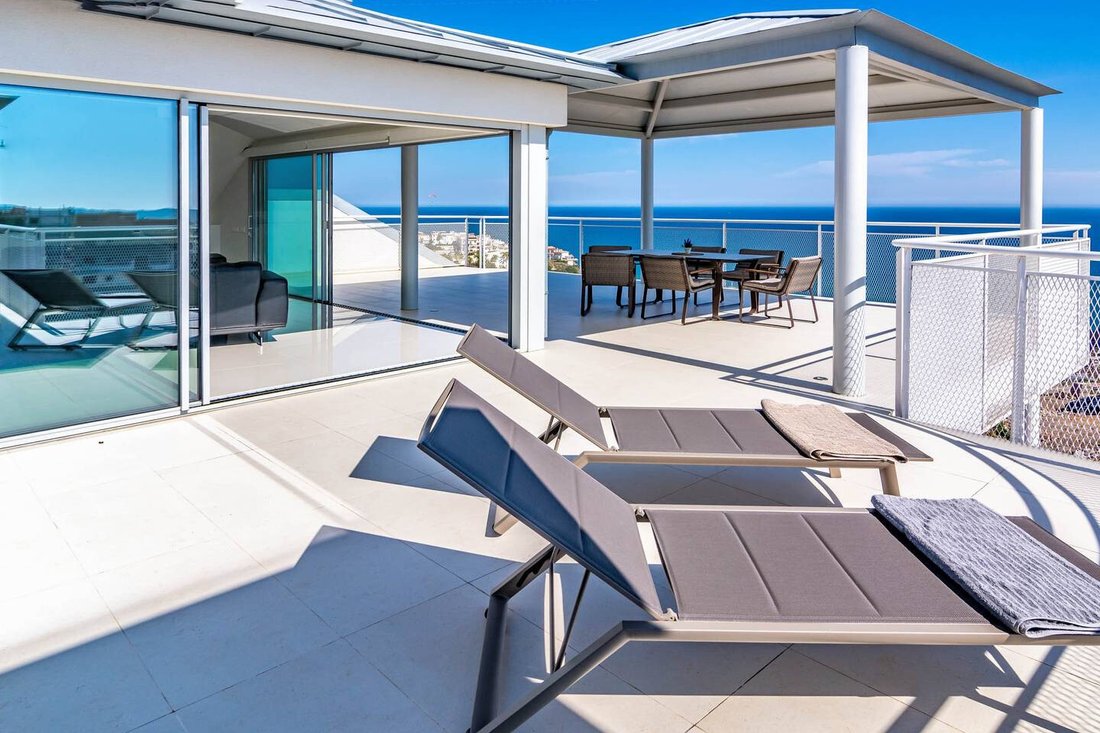 Luxury Penthouse With Stunning Sea Views In In Benalmádena, Andalusia ...
