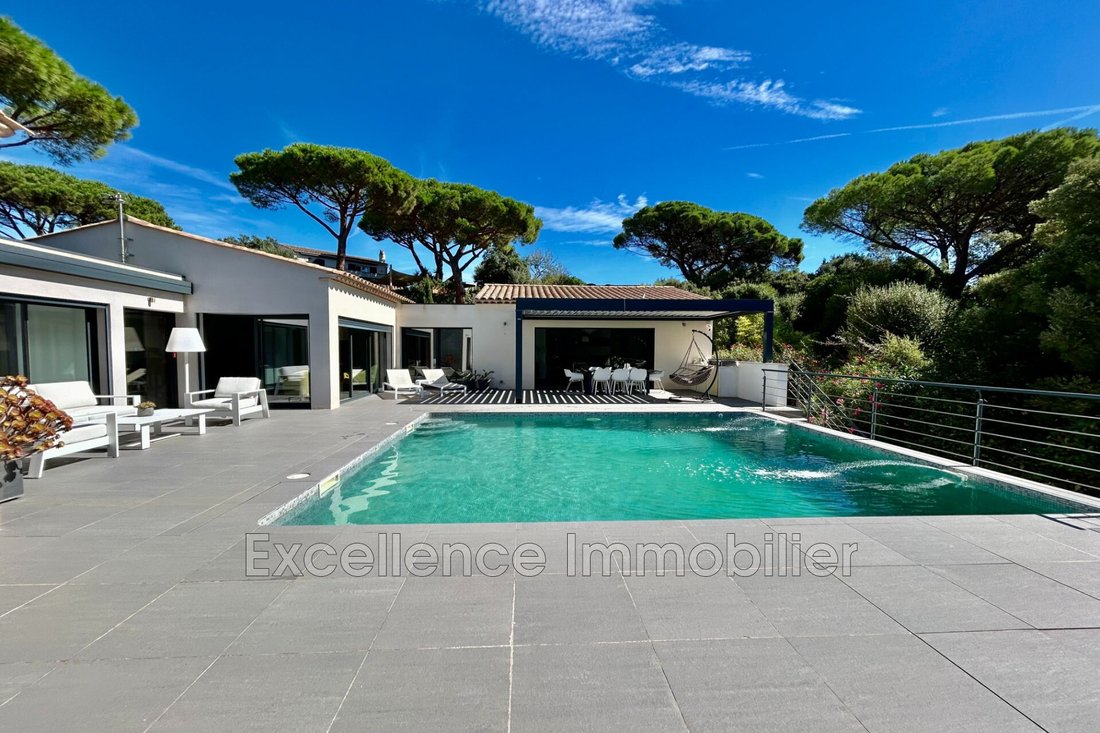 Villa in Ville-Les Saquedes-Le Bouillonnet, Sainte-Maxime, France 3 - 14674932