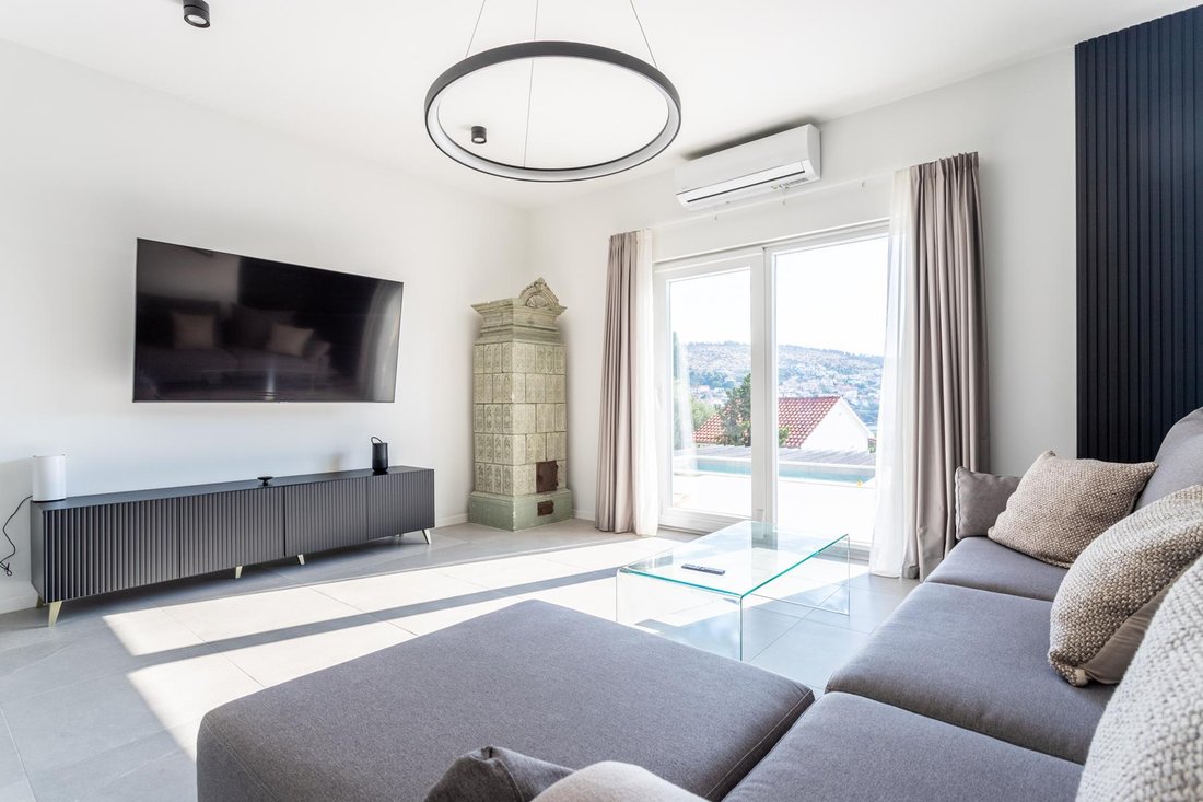 Villa in Okrug Gornji, Split-Dalmatia County, Croatia 5 - 14681072