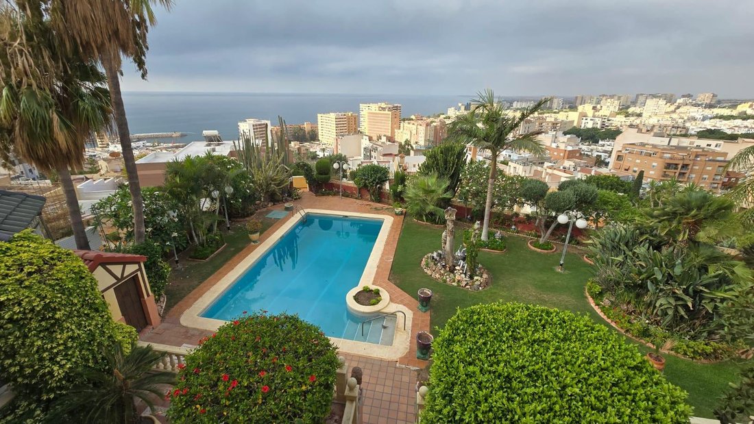 Exquisite Villa With Breathtaking Sea Views In Aguadulce, Andalusia