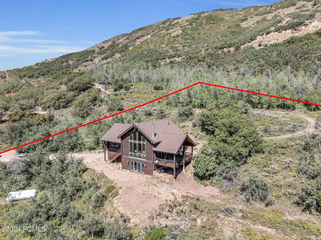 Retiro De Montaña En Canyon Rim Ranches En Kamas, Utah, Estados Unidos ...