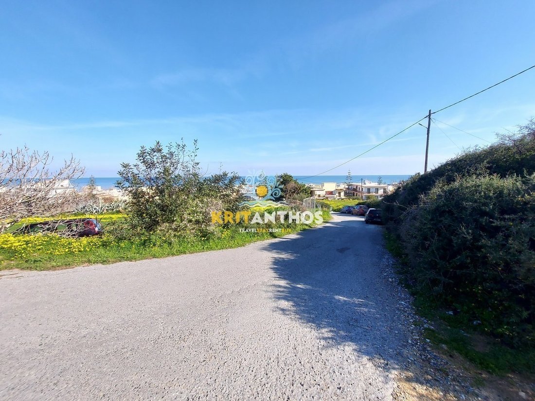 Land in Crete, Greece 1 - 14678803