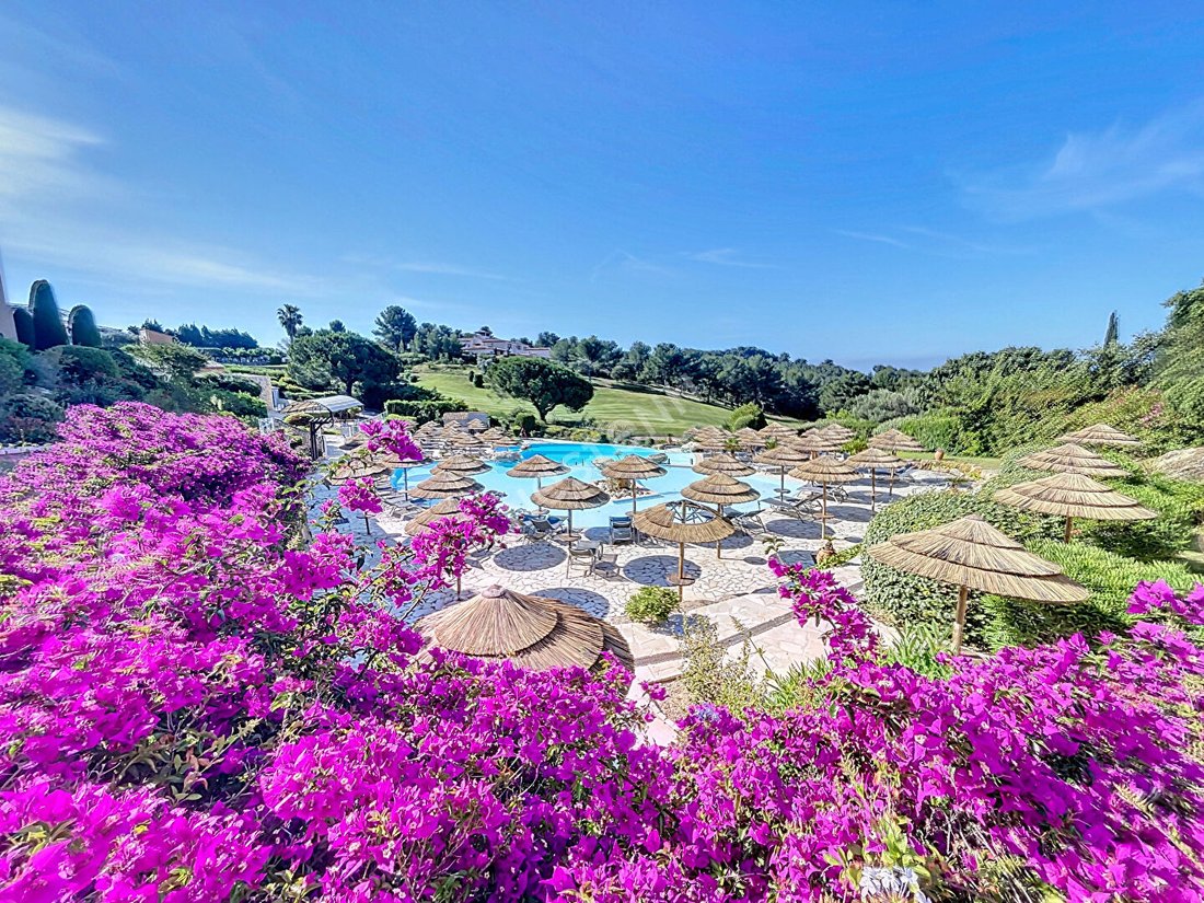 House In Bandol, Provence Alpes Côte D'azur, France For Sale (14681105)