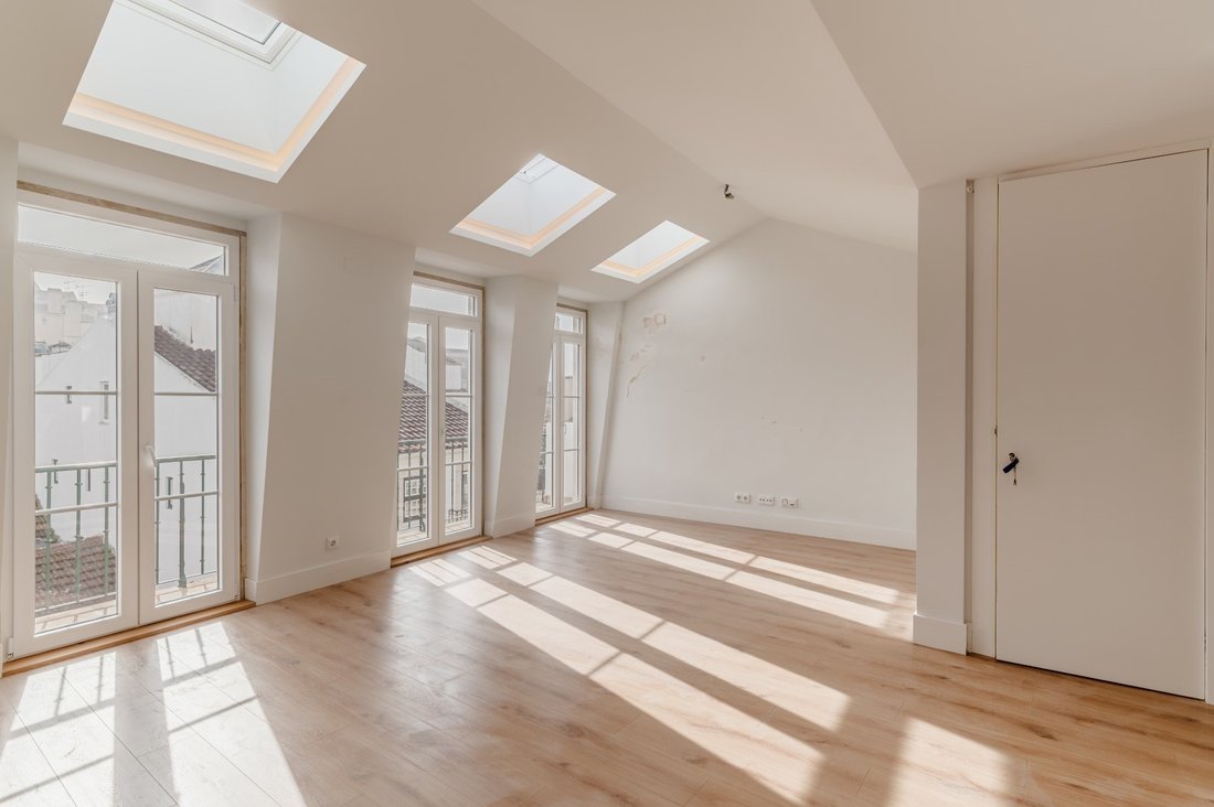 Apartment in Misericordia, Lisbon, Portugal 2 - 14675050