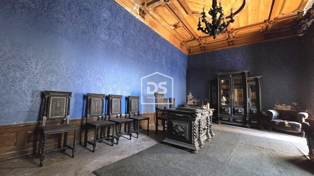 The Wool Baron’s Palace: A 1937 Jewel in Portugal’s Golden Highlands - 5