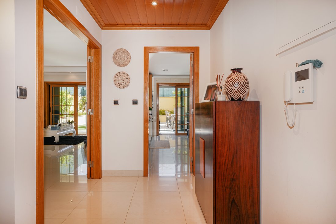 Apartment in Carcavelos e Parede, Lisbon, Portugal 2 - 14682569