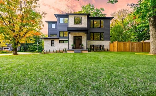 House in Hamilton, Ontario, Canada 1
