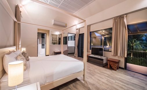 Condo in Choeng Thale, Phuket, Thailand 1