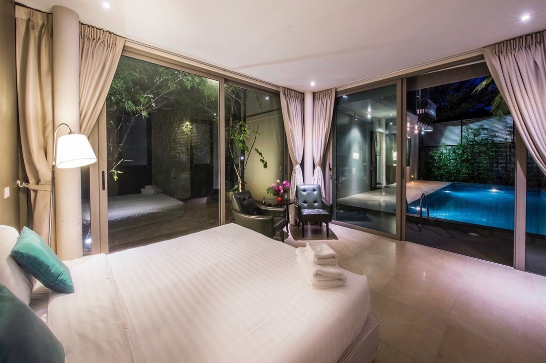 Condo in Choeng Thale, Phuket, Thailand 1 - 14682544