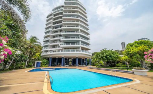 Condo in Hua Hin, Prachuap Khiri Khan, Thailand 1