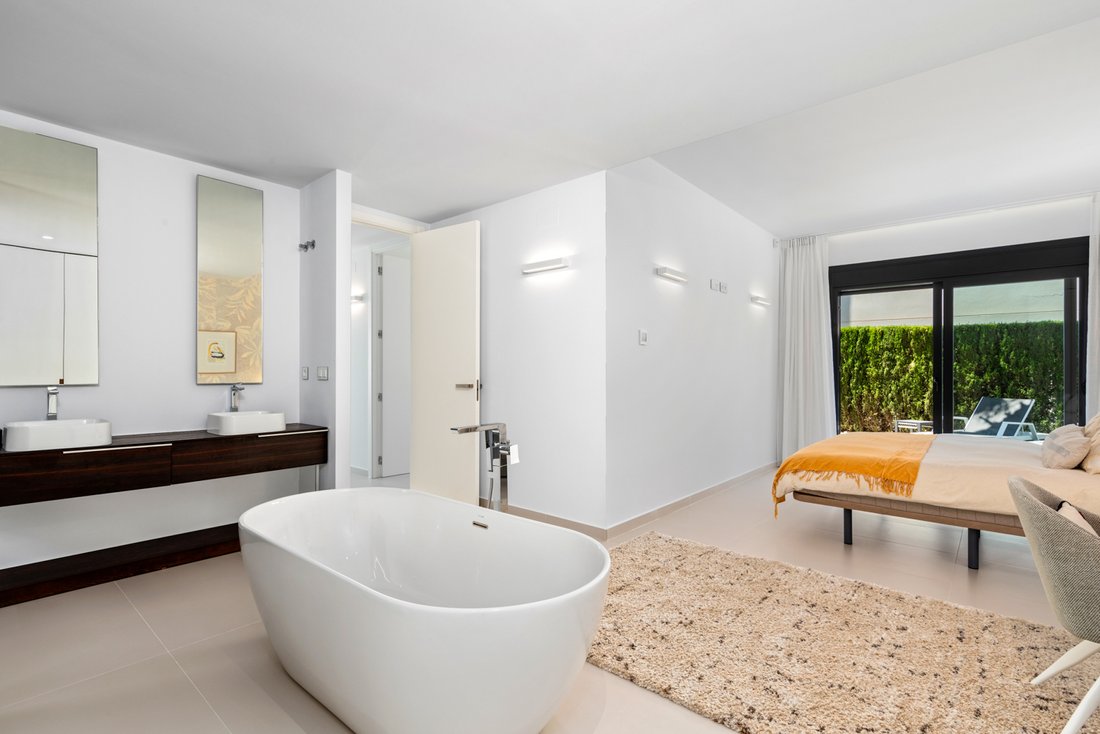 Villa in Orihuela, Valencian Community, Spain 5 - 14684357