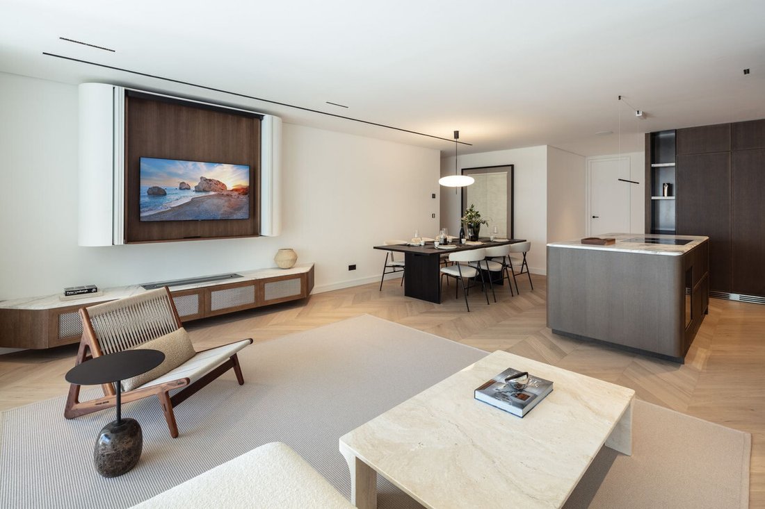 Apartment in Puerto Banus, Marbella, Spain 5 - 14683979