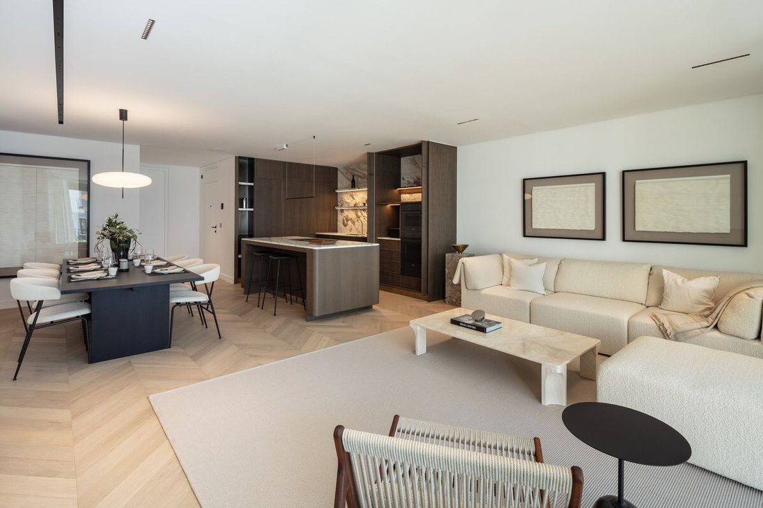Apartment in Puerto Banus, Marbella, Spain 4 - 14683979
