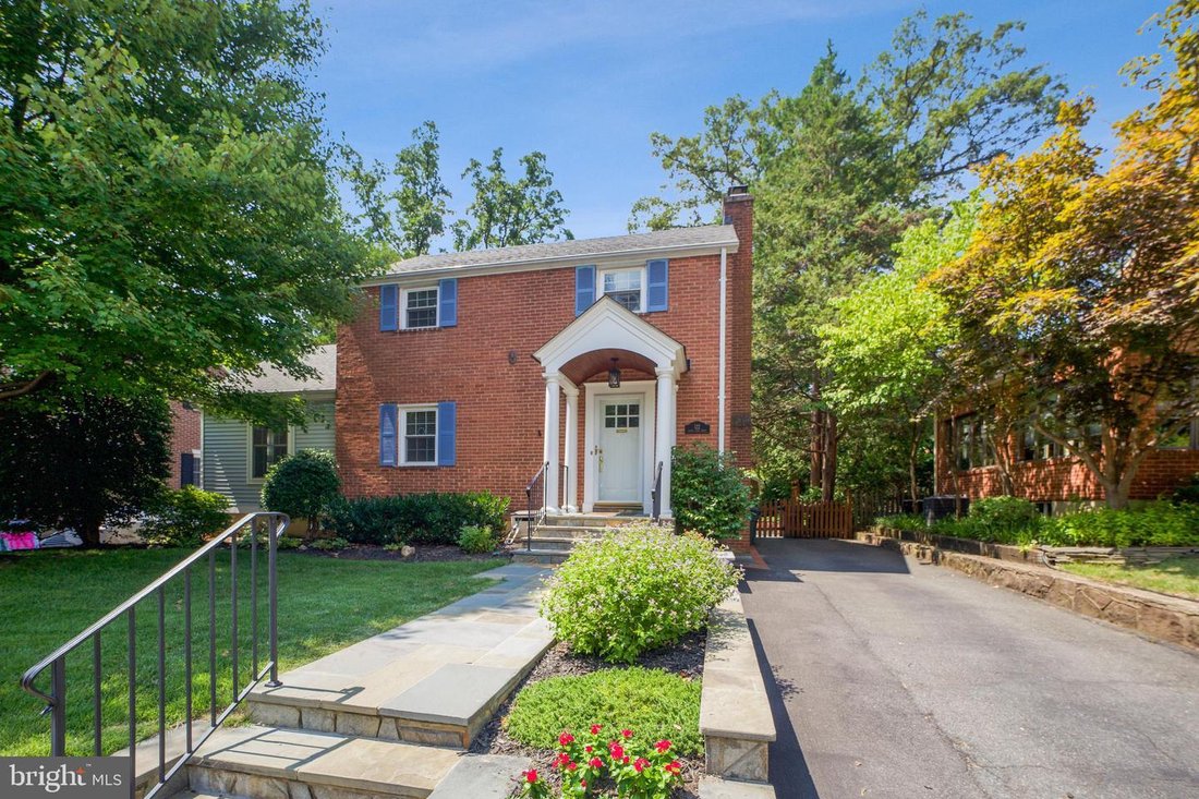 Beautiful Oasis In Highly Sought After In Arlington, Virginia, United