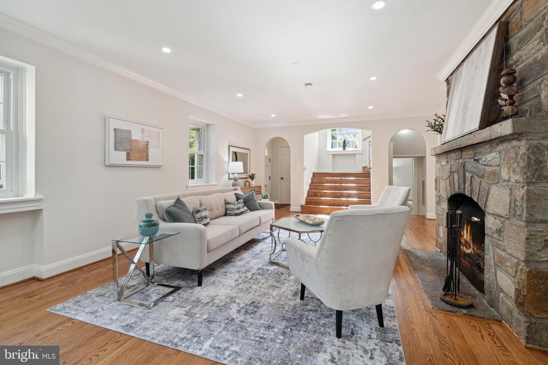 Exceptional Chevy Chase Residence In Chevy Chase, Maryland, United